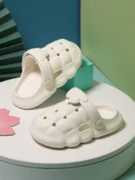 Girls Hollow Out Clogs